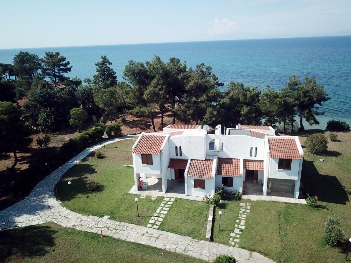 Summerday Villa Private Beach 尼亚伊拉克利亚 外观 照片