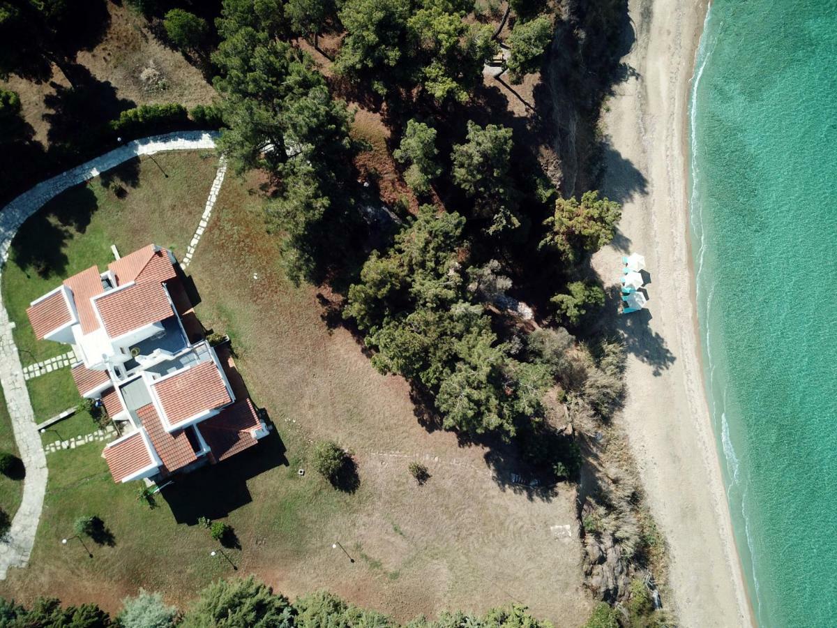 Summerday Villa Private Beach 尼亚伊拉克利亚 外观 照片
