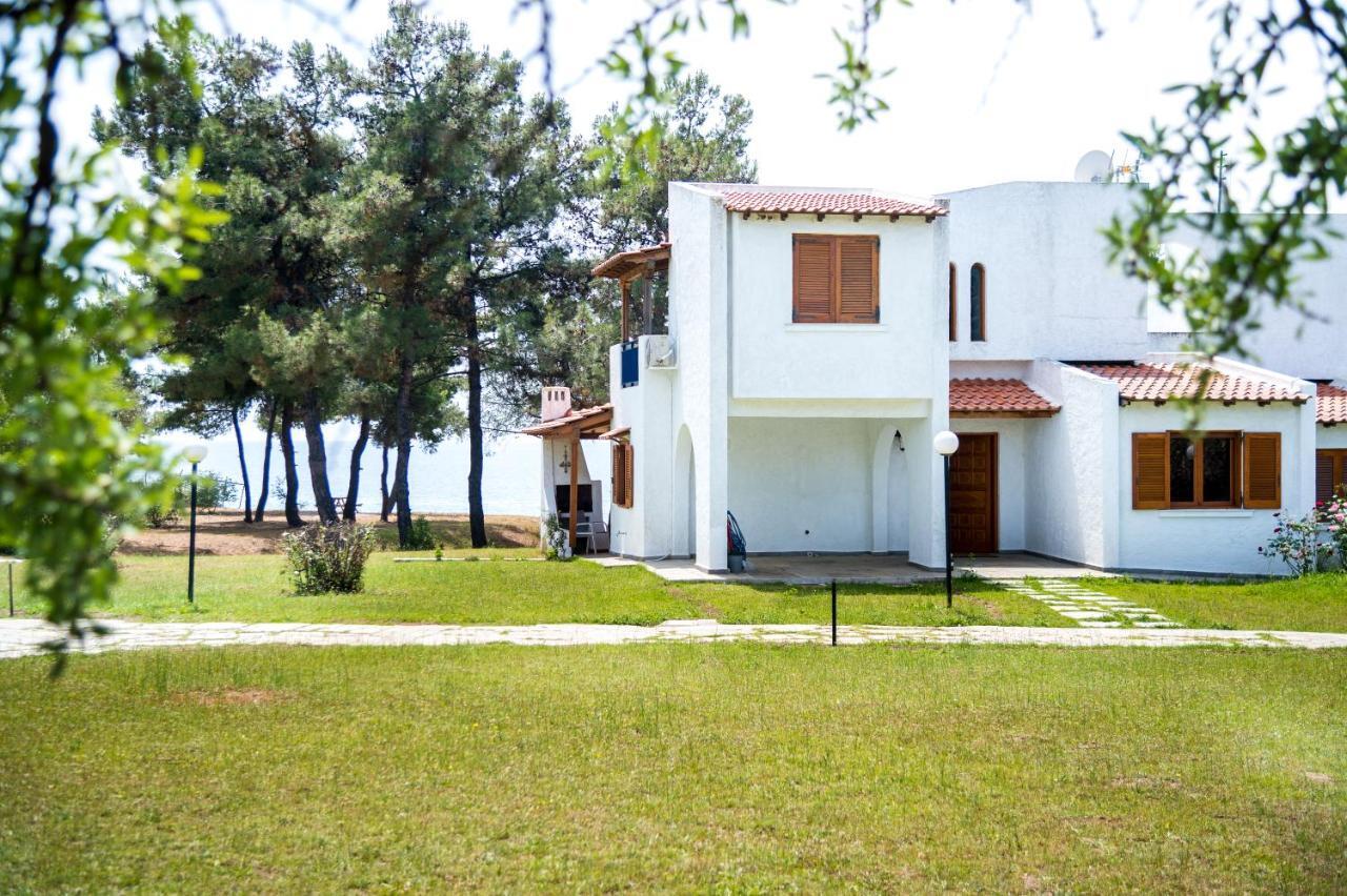 Summerday Villa Private Beach 尼亚伊拉克利亚 外观 照片