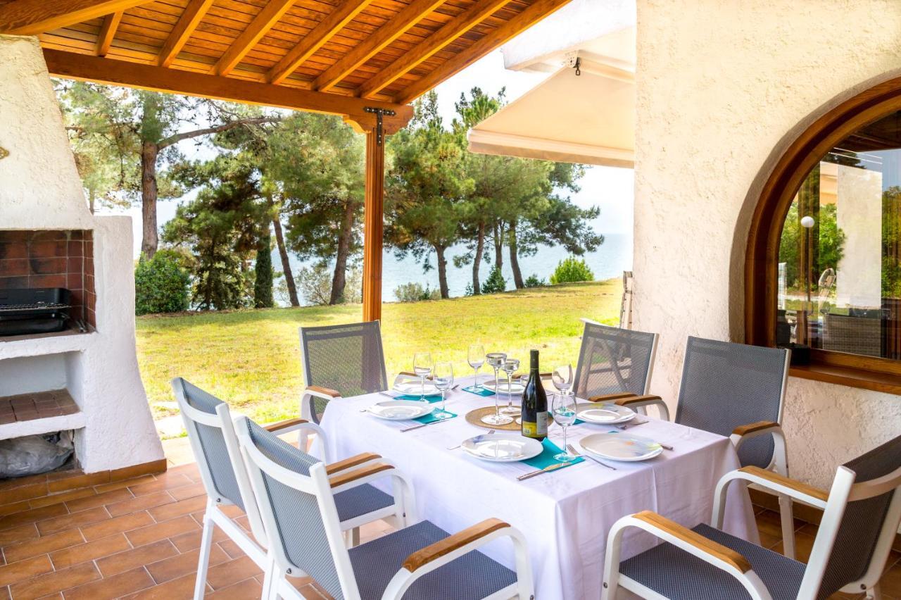 Summerday Villa Private Beach 尼亚伊拉克利亚 外观 照片