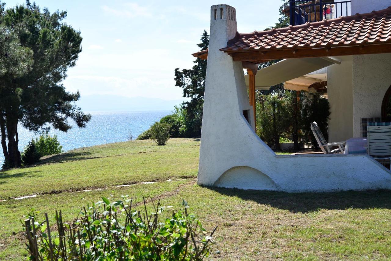 Summerday Villa Private Beach 尼亚伊拉克利亚 外观 照片
