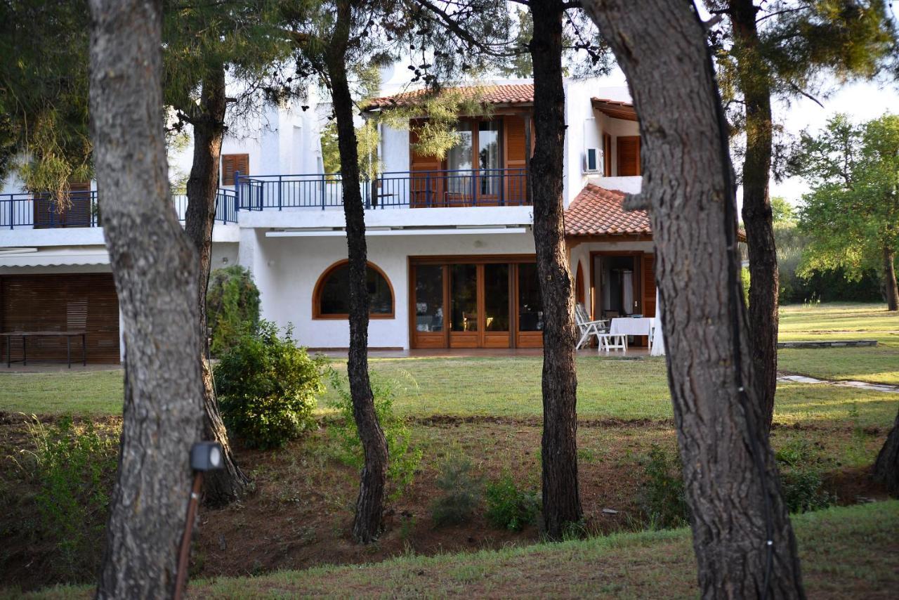 Summerday Villa Private Beach 尼亚伊拉克利亚 外观 照片