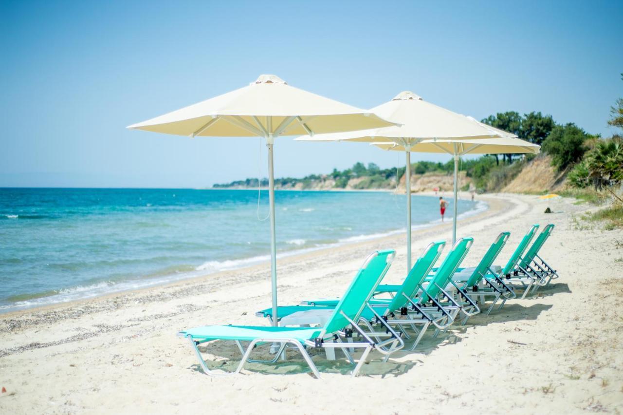 Summerday Villa Private Beach 尼亚伊拉克利亚 外观 照片